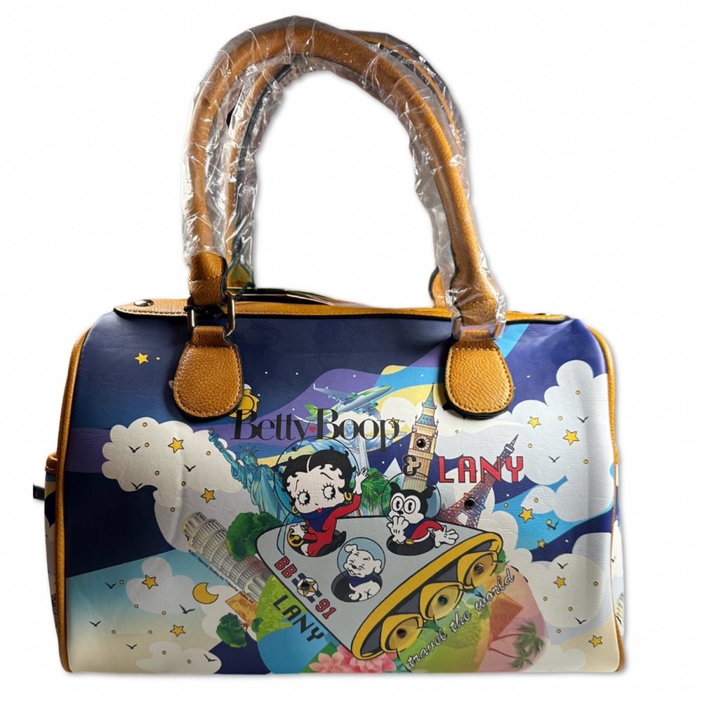 Betty Boop by Lany Travel the World